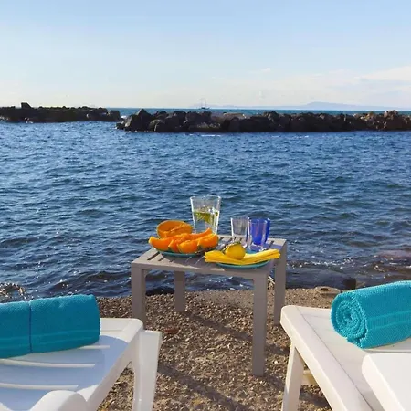 Villa Waterfront