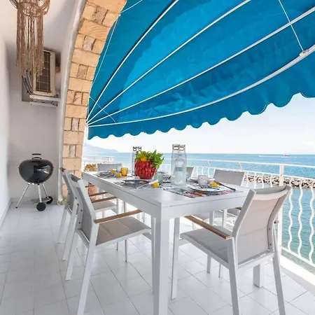 Waterfront Villa *